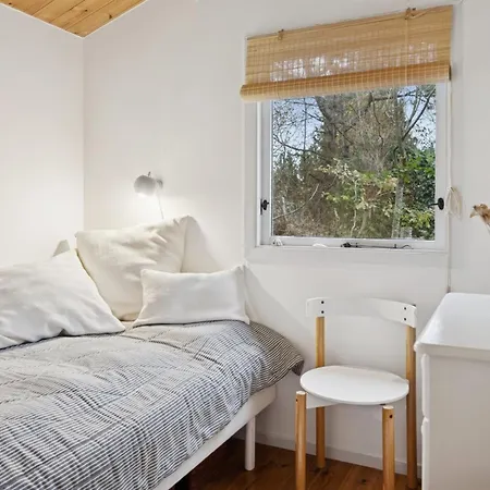 Naema - 1km From The Sea By Interhome Nyaraló