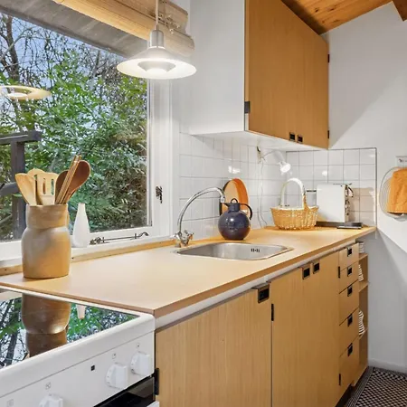 Naema - 1km From The Sea By Interhome Nyaraló