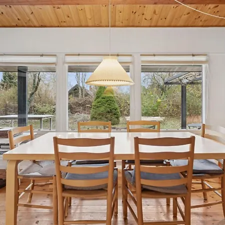 Nyaraló Naema - 1km From The Sea By Interhome